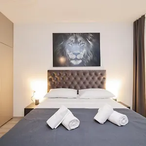 Classy In Centar Apartamento Zadar